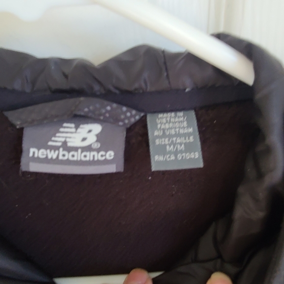 Womens New Balance - Picture 2 of 2